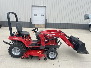 Tracteur compact ICE DL100 avec chargeur frontal et attache tondeuse rouge 4x4, matériel agricole - Product Image 3