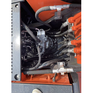 Excavadora de cadenas Doosan DX225 usada, excavadora pequeña con neumáticos de caucho en venta - Product Image 5