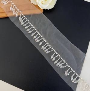 Blusa Dupatta Hecha a Mano con Cuentas de Cristal Plateadas, Borlas de Perlas Blancas y Encaje - Product Image 3