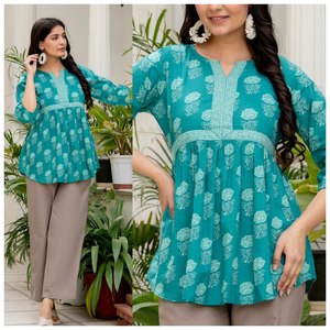 Colección de Lujo Ligera con Estampado Floral, Estilo TOP/Kurta Hecha a Mano, con Jegging, Ideal para Oficina y Uso Diario - Product Image 1