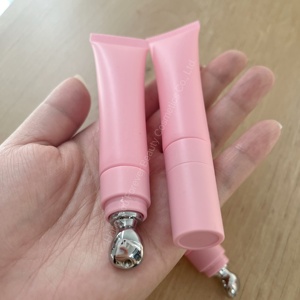 Applicateur métallique de récipient à presser rose Acide hyaluronique Brillant à lèvres plus dodu Marque privée - Product Image 3