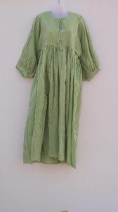 เดรสมิดิคอลึกและลายทางสีเขียวเดรสพิมพ์ลายแถบคาดเอวแบบธรรมชาติสำหรับฤดูร้อน - Product Image 4