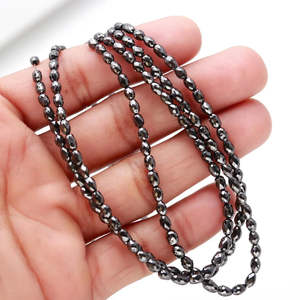 Perles de diamant noir 3-4,5 mm, perles naturelles facettées, diamants en vrac - Product Image 1