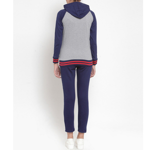 Survêtements d'hiver pour femmes de haute qualité, respirants, fabriqués au Pakistan, logo personnalisable, motif uni, col montant, style décontracté - Product Image 2