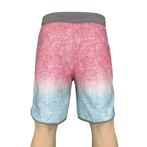 กางเกงขาสั้นพิมพ์ลายดิจิทัลสำหรับผู้ชาย ขายพร้อมเชือกผูกแบบกำหนดเอง คุณภาพสูง ผลิตในปากีสถาน - Product Image 5