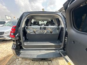 Toyota Prado VXR Usado 2023 - Product Image 4