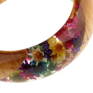 Brazalete de Resina Transparente con Flores Secas, Estilo Clásico y Elegante, Accesorio de Joyería para Fiestas - Product Image 3