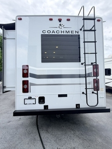 Meilleure Vente : Caravane de Voyage Moderne 2027 Coachmen Pursuit 29SS à Vendre, Prête à être Expédiée - Product Image 6