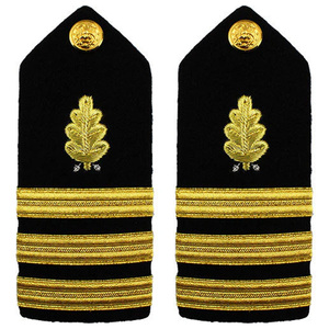 Épaulettes faites à la main avec des conceptions personnalisées idéales pour les uniformes vestimentaires et les vêtements de cérémonie avec des options personnalisées - Product Image 6
