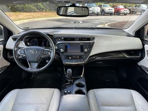 Toyota Avalon XLE Premium 2013, usado en buen estado. - Product Image 2