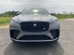 Jaguar F-PACE ปี 2023 สภาพใหม่เอี่ยม - Product Image 2