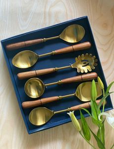 Juego de cubiertos de oro de lujo con asas de madera Cubiertos elegantes para mesa de comedor Boda Cocina Restaurante Fiesta Uso India - Product Image 5