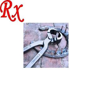 Renix International Essential Equine Care Equipment Extractor de zapatos de forja veterinaria en metal para ganado - Product Image 3