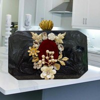 Sac à main bohème en résine artisanale avec embellissements floraux, style confortable, sac messager pour femme, idéal pour les demoiselles d'honneur