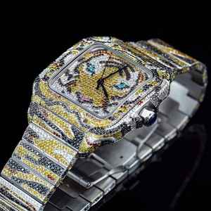 Montre analogique de luxe en acier inoxydable avec bracelet en cuir, résistante à l'eau, ornée de moissanite et de diamants noirs, pour un style professionnel et décontracté - Product Image 4