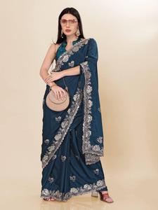 Nouveau concepteur Chinon soie séquence broderie travail Saree avec chemisier doux indien en vrac Saree pour la fête et les fonctions spéciales - Product Image 3