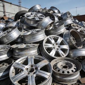 Déchets de jantes en alliage d'aluminium 99% de roues entières pour la production de lingots d'aluminium - Product Image 1