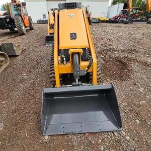 Minicargador usado CASE TL100 en stock para entrega rápida, compre ahora un equipo de construcción compacto y fiable a la venta - Product Image 2