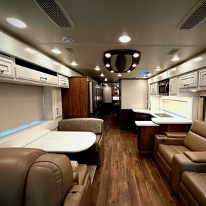 PROVEEDOR DE Autocaravana diésel usada Jayco Embarcada Clase A 39 BH del año 2022 - Product Image 2