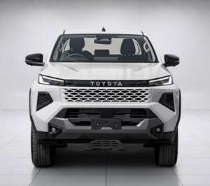 Venta Rápida 2026 T O Y O T A HILUX TRAVO OVERLAND PLUS 2.8D – BLANCO, Volante a la Derecha / Volante a la Izquierda - Product Image 1