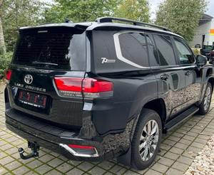 TOYOTA LAND CRUISER SUV 2024 ASEQUIBLE - Product Image 5