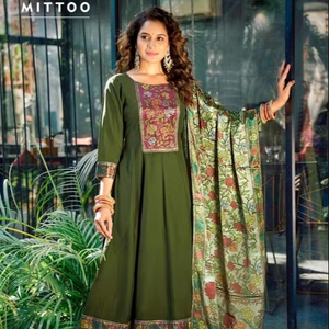 Vente en gros de mitaines en soie modale Kurti d'Inde vêtements indiens et pakistanais avec le beau design muskaan - Product Image 4