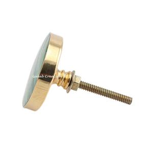 สินค้ามาใหม่ คุณภาพสูง ขายส่ง ลูกบิดประตูและลิ้นชักทรงกลมทำมือ สีเขียวทะเล วัสดุกระดูกและทองเหลือง สำหรับเฟอร์นิเจอร์ครัว - Product Image 2