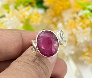 แหวน Boho ทำด้วยมือเงินแท้925ทำด้วยมือแหวนหมั้นทับทิมรูปไข่ธรรมชาติสำหรับผู้หญิงทำด้วยมือด้วยเพชรเป็นหินหลัก - Product Image 4