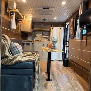 Conversion de remorque cargo/Toyhauler + Livraison gratuite - Product Image 3