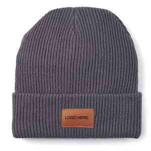 Bonnet personnalisé prêt pour l'extérieur, tissu respirant et imperméable, conçu pour l'hiver, chaleur durable, exploration par temps froid et plage - Product Image 4