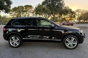 SUV 2011 Turbo Automatique Sièges en Cuir Caméra Arrière Phares LED Écran Tactile Toit Ouvrant Panoramique - Product Image 6