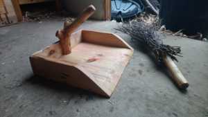 Recogedor de metal de latón de diseño moderno con mango único hecho a medida a un precio económico - Product Image 3