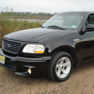 Ford F-150 SVT Lightning 2001 Usada, Motor V8 Supercargado, Caja de Carga Flare-side, Mayormente Sin Modificar - Product Image 1