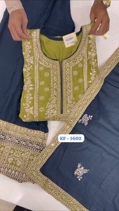 NOUVEAU COSTUME PAKISTANAIS EN GEORGETTE FAUX POURPRE LUXUEUX ET DESIGNER - Product Image 6