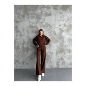 Completo di maglieria a due pezzi da donna elegante - Product Image 2