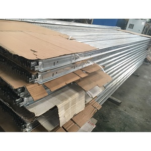 Système de grille de plafond galvanisé et profilés métalliques pour structure de plafond suspendu avec profilés métalliques - Product Image 5