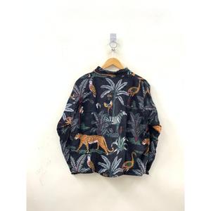Chaqueta de Terciopelo con Estampado de Bloques en Negro Medianoche, Estilo Jungle Nocturne, Ropa de Abrigo de Invierno con Motivos de Safari, Chaqueta Bomber de Otoño - Product Image 3