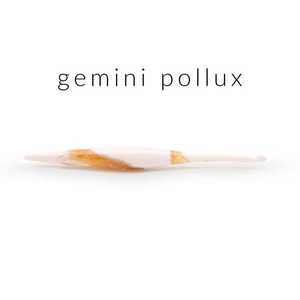 เข็มถักโครเชต์ทำจากไม้และเรซินรูปร่างที่ดีสำหรับเป็นของขวัญในครัวเรือนตะขอโครเชต์ผู้หญิง - Product Image 2