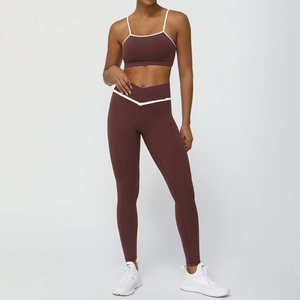 2025 vêtements actifs bonne qualité femmes Yoga costume Sport nouveau Style ensemble sans couture Scrunch bout à bout vêtements de sport et leggings pour les femmes - Product Image 3