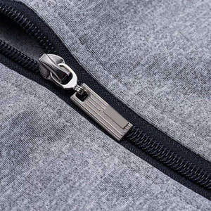 Vente en gros de survêtements de sport de qualité supérieure 2 pièces personnalisés pour femmes survêtement de sport d'extérieur respirant grande taille bon marché OEM - Product Image 6