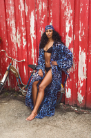 Kimono tissé écologique pour femmes avec taille naturelle et imprimé floral artistique