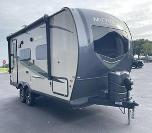 Autocaravana Usada 2023 Forest River Flagstaff Micro-Lite 21FBRS para Camping - Product Image 1