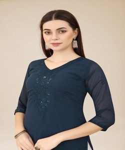 Fabuleux fil de coton et séquence de broderie travail femmes kurti avec des vêtements décontractés prix de gros vêtement ethnique - Product Image 3