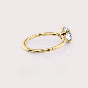 Bague solitaire classique en diamant de laboratoire taille ronde en or jaune 18 carats - Product Image 2