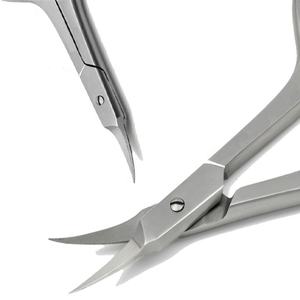 Ciseaux à cuticules en acier inoxydable à lame incurvée de qualité supérieure avec pointe pointue pour Nail Art Pédicure OEM Private Label Beauty Tool - Product Image 3