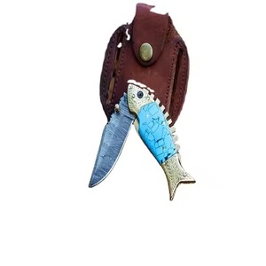 Cuchillo plegable de acero de Damasco hecho a mano único con hermoso mango de resina azul cielo, cuchillo de supervivencia, herramientas personalizables para hombres. - Product Image 1