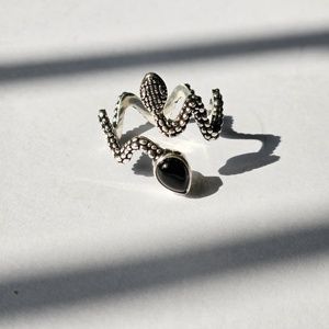 Anillo de plata de ónix negro oxidado de serpiente ligera para Aniversario de fiesta de boda o regalo de compromiso - Product Image 5