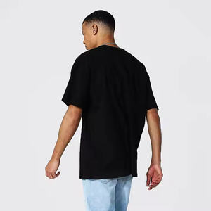 Camiseta informal para hombre 100% algodón de alta calidad Made in Italy Personalizable Su propio logotipo Su diseño Impresión de transferencia de calor - Product Image 2