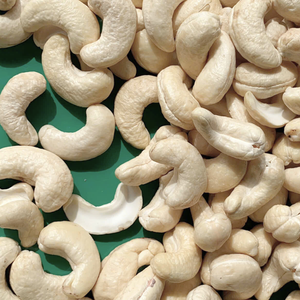 Hot Sale 2023 Raw Cashew <b>Nuts</b> WW180, WW240, WW320 SANTIGO Cashew <b>Nuts</b> W180 Cashew <b>Nuts</b> Reday To Ship - Product Image 1