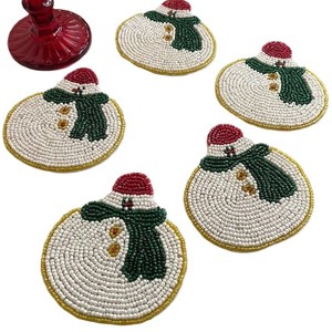 Ensemble d'ornements de bonhomme de neige perlé à la main de quatre décorations de Noël pour arbre décor à la maison cadeau unique pour la saison des vacances - Product Image 2